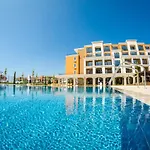 Üdülőközpont Premier 4*