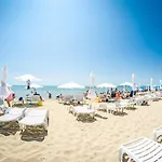 Üdülőközpont Premier 4*