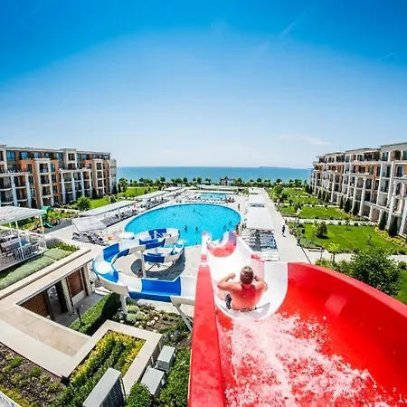 Курортный комплекс Premier 4*