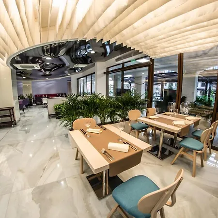 Premier Курортный комплекс 4*