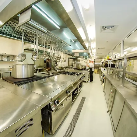 Premier Курортный комплекс 4*