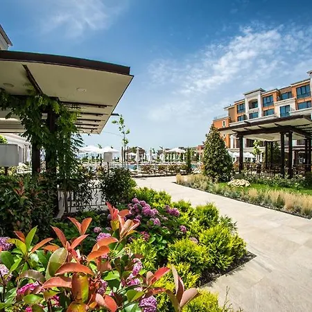 Курортный комплекс Premier 4*