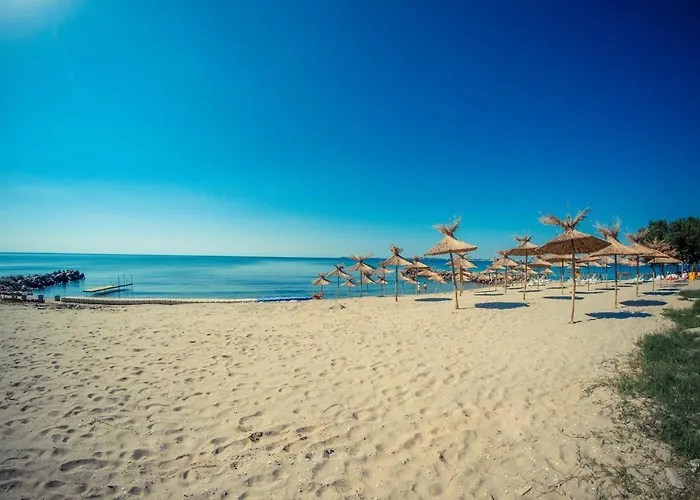 Premier Fort Beach 4*