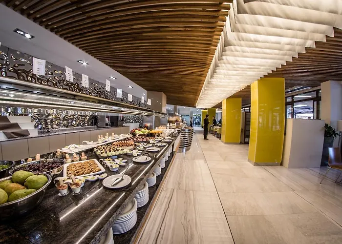 Premier Semesteranläggning (resort) Slăntjev Brjag