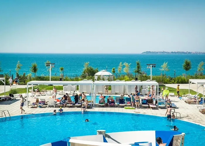 Resort Premier Fort Beach 4*