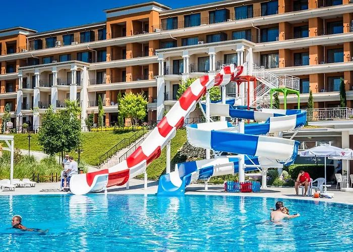 Premier Fort Beach 4*