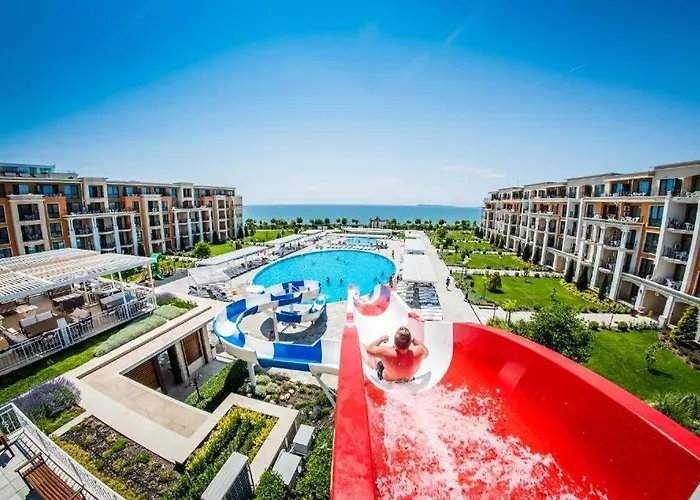 Semesteranläggning (resort) Premier 4*