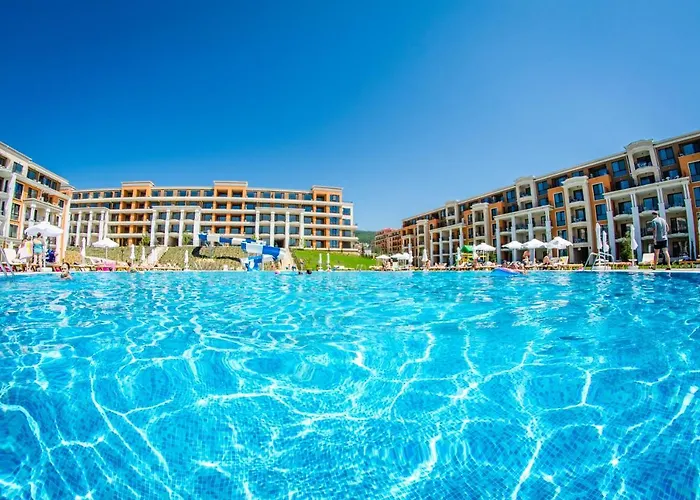 Semesteranläggning (resort) Premier 4*